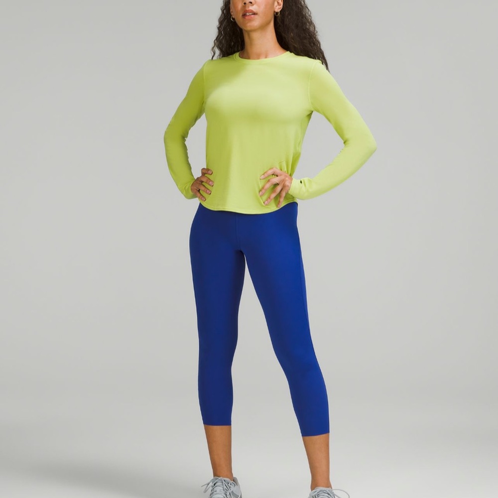 NWT Lululemon Base pace high rise crop